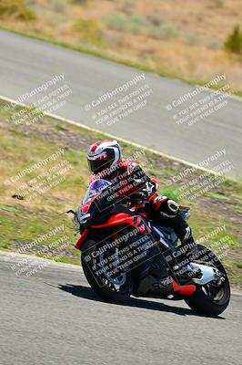 media/Apr-13-2025-TrackXperience (Sun) [[fb1ef998a6]]/Level 1 (Beginner)/Turns 4 and 6 (Session 4)/